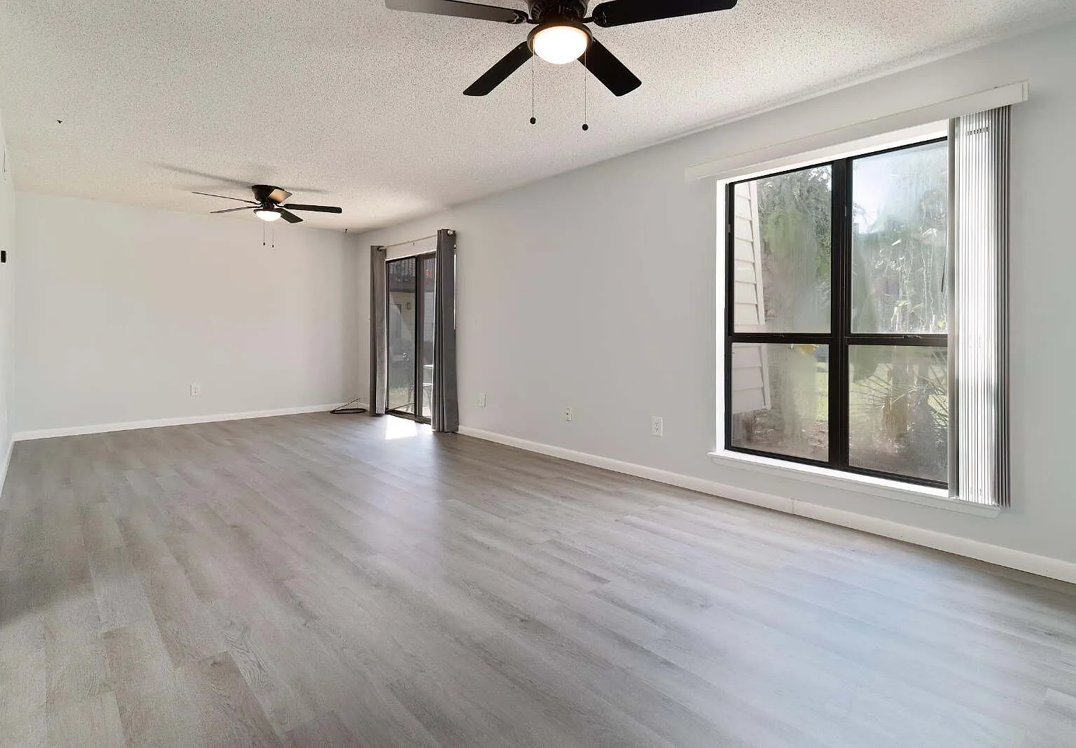 2 bed, 1.0 bath, 868 sqft, $1,725 — Photo 3
