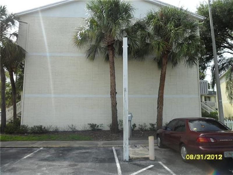 2nd image of 7601 Palmera Pointe Cir Unit 101