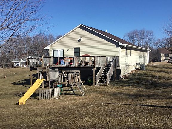 3rd image of 305 NW 12th Dr