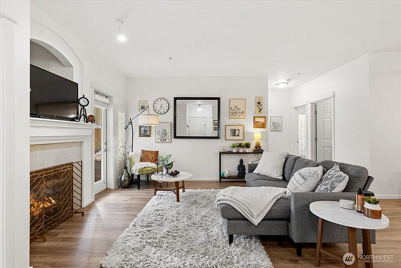 4th image of 15026 40th Avenue W #7-302