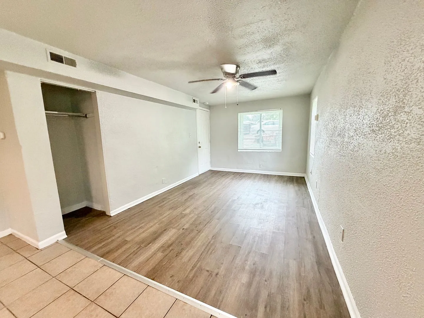 949 Adams St. — Photo 3