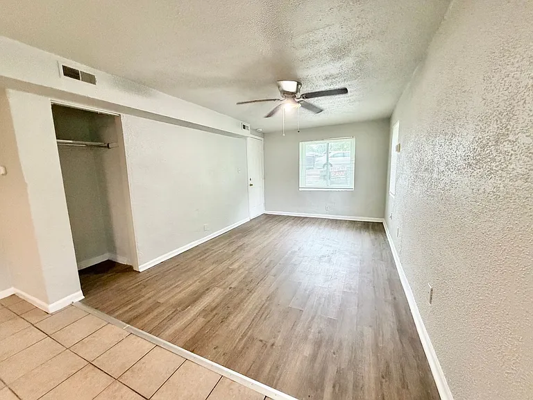 949 Adams St. — Photo 3