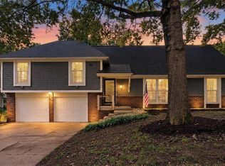 1001 Wyckwood Dr, Liberty, MO 64068