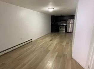11-27 47th Ave #LL, Long Island City, NY 11101