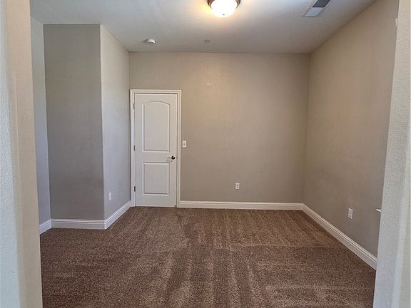 5th image of 507 Hart Dr