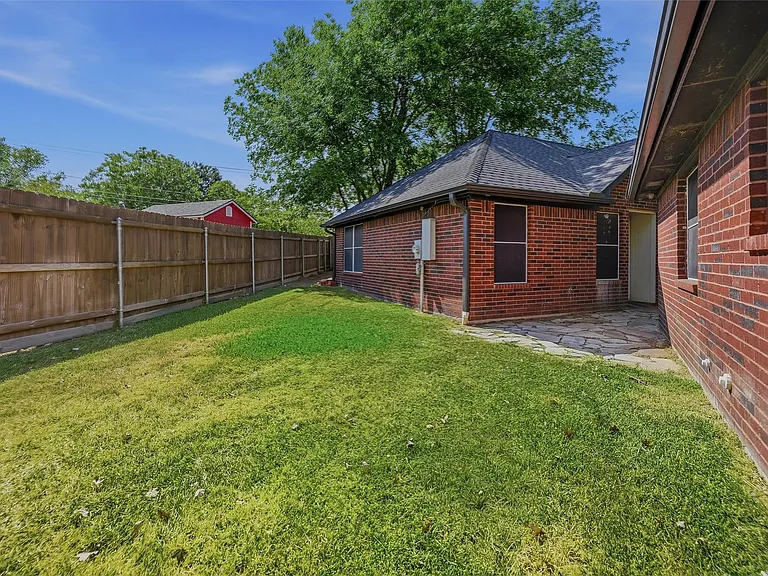 1801 Callender Hill Rd — Photo 39