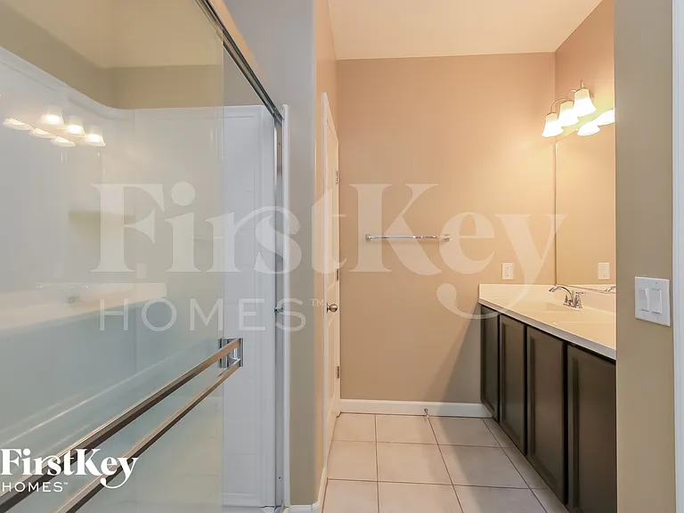 3915 W Alabama Ln — Photo 9