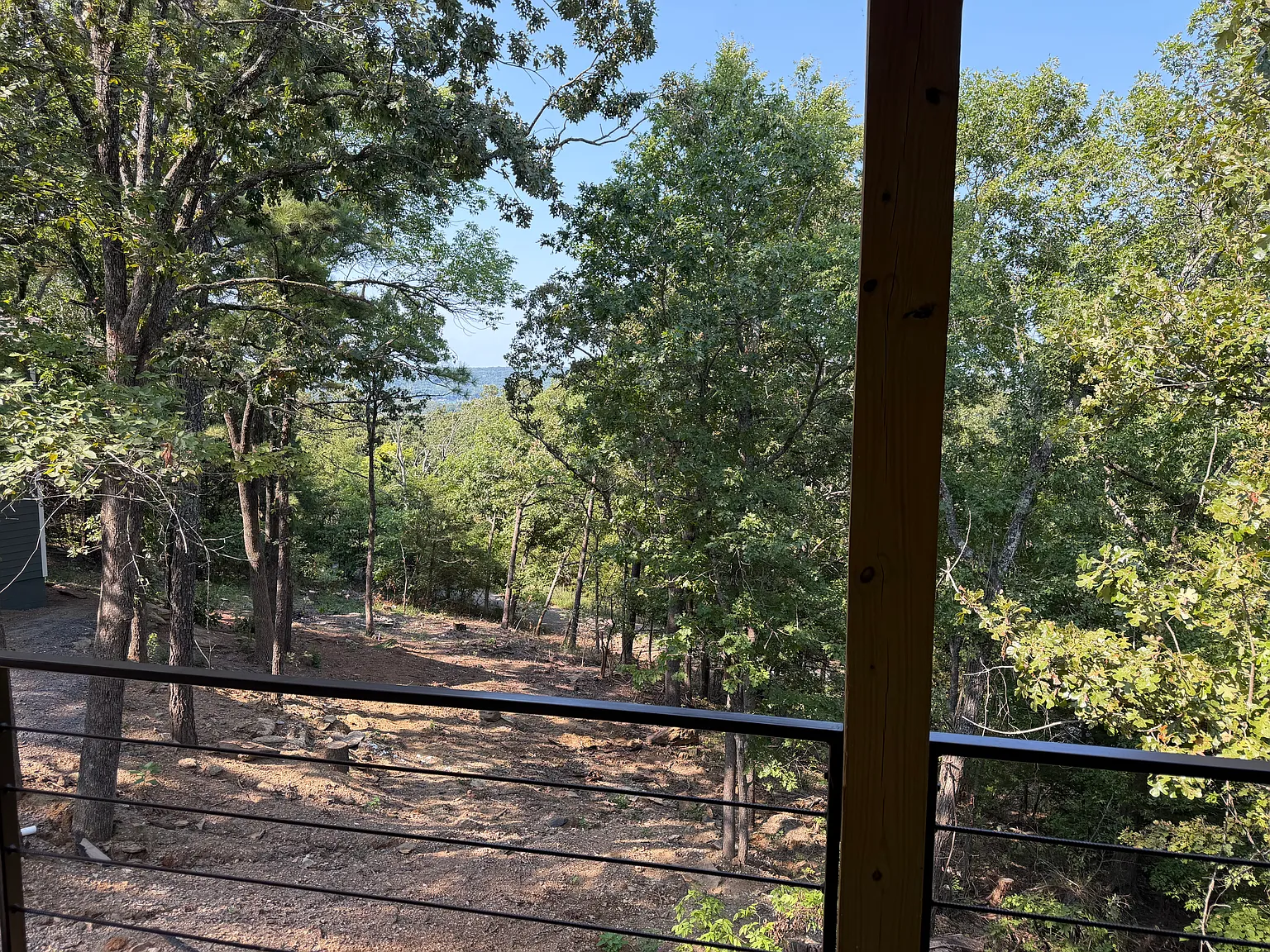 3 bed, 1295 sqft, $1,900 — Photo 3