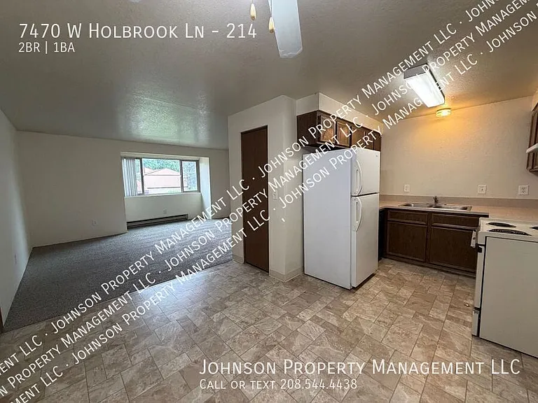 7470 W Holbrook Ln #214 — Photo 5