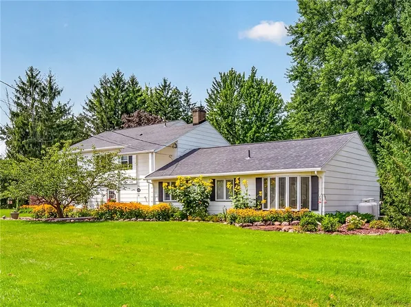 2161 County Line Rd, Holley, NY 14470