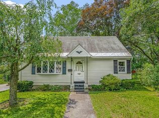 44 Homestead Rd, Lowell, MA 01850