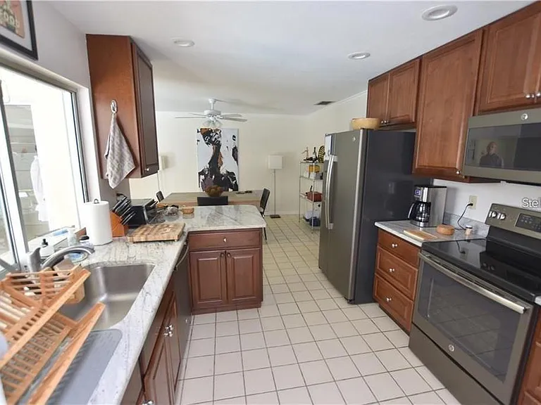 3926 Calliandra Dr — Photo 7