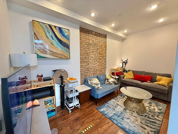 2nd image of 1072 Bergen St APT 4F