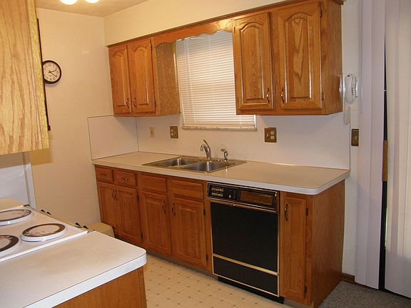 4th image of 4120 Cypress Ave