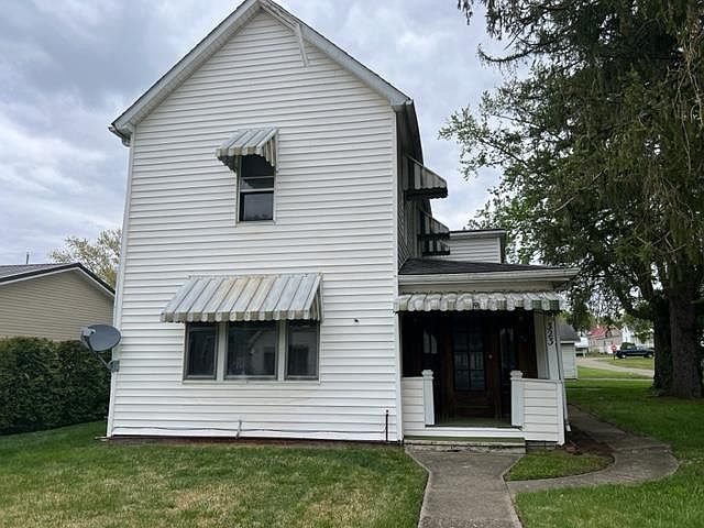 1st image of 323 E 8th St