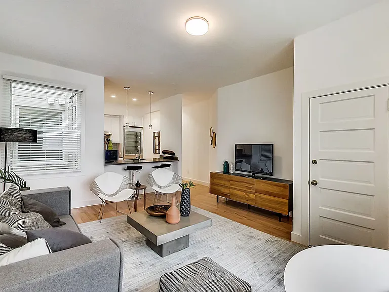 1142-1146 Montgomery St #7022R — Photo 10