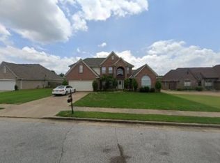 71 W Grand Heights Dr, Memphis, TN 38109