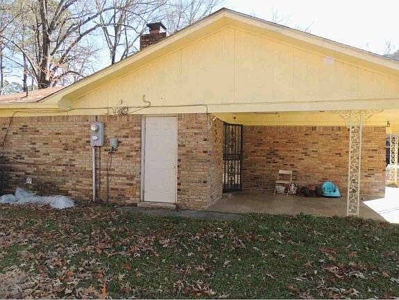 4th image of 2903 Taylor Dr