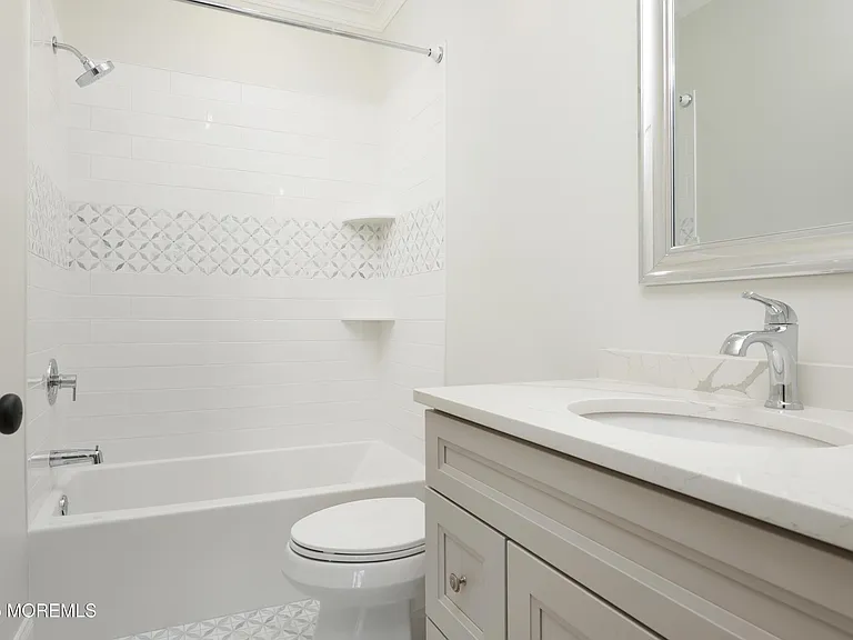 42 Harding Rd — Photo 14