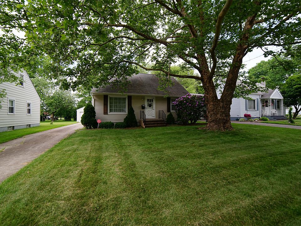 1st image of 1733 Beachwood Ave SW
