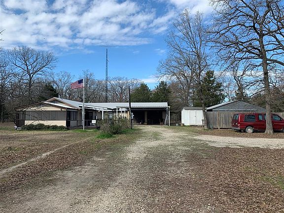 2nd image of 1532 Oaks Dr
