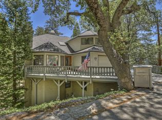 27613 W Shore Rd, Lake Arrowhead, CA 92352