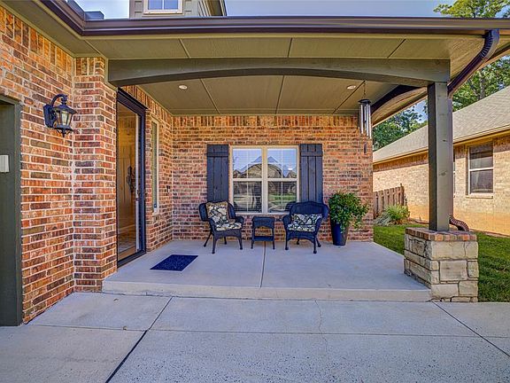 5th image of 2116 Turtle Creek Dr