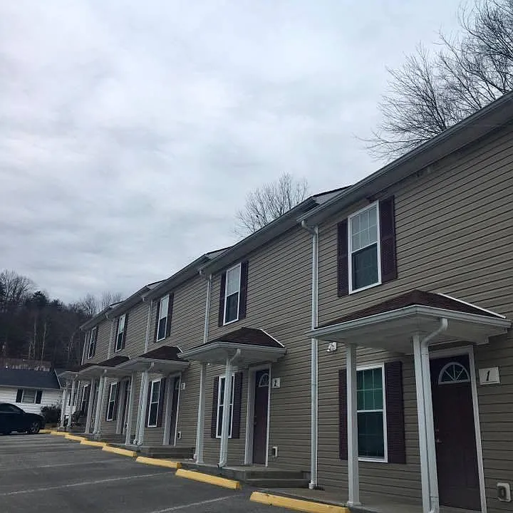 New 2 bedroom townhomw near MSU!