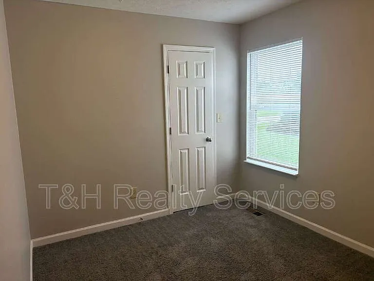 2273 Shadowbrook Trce — Photo 17
