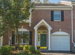 39 Summer Hill Rd, Wayne, NJ 07470