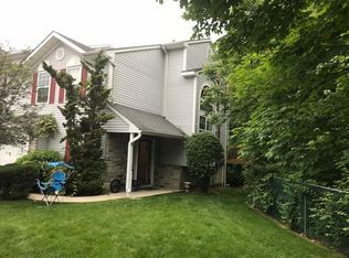 18 Harbor Bay Cir, Laurence Harbor, NJ 08879