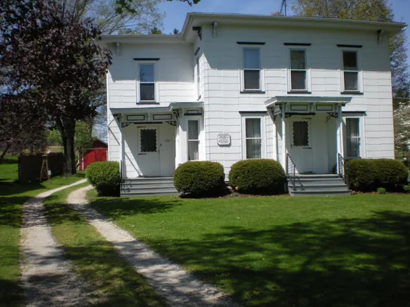 8759 State Route 534, Middlefield, OH 44062