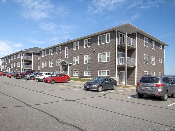 3rd image of 20 King George Ct #302