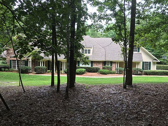 2nd image of 108 Shady Hills Ln