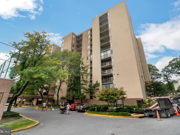 9200 Edwards Way APT 214, Hyattsville, MD 20783