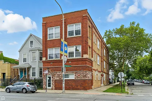 3734 W Diversey Photo 1