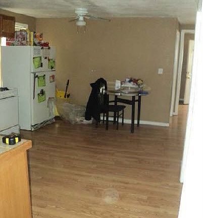 3rd image of 4017 Myrtle Ave