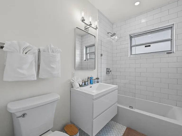 3400 Parker Ave — Photo 29