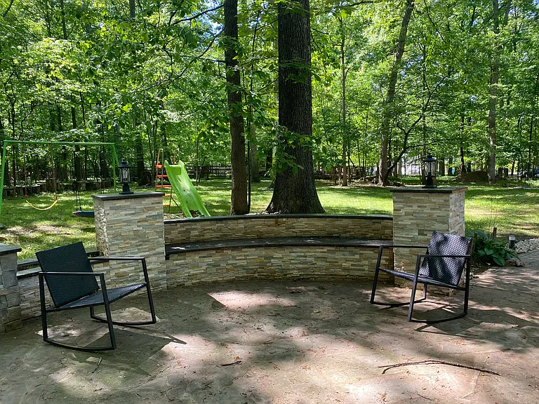 7700 Warfield Rd — Photo 18