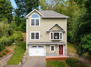 81 River Rd, South Hadley, MA 01075