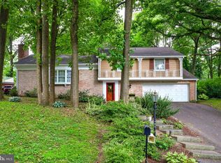 990 Corvair Rd, Lancaster, PA 17601