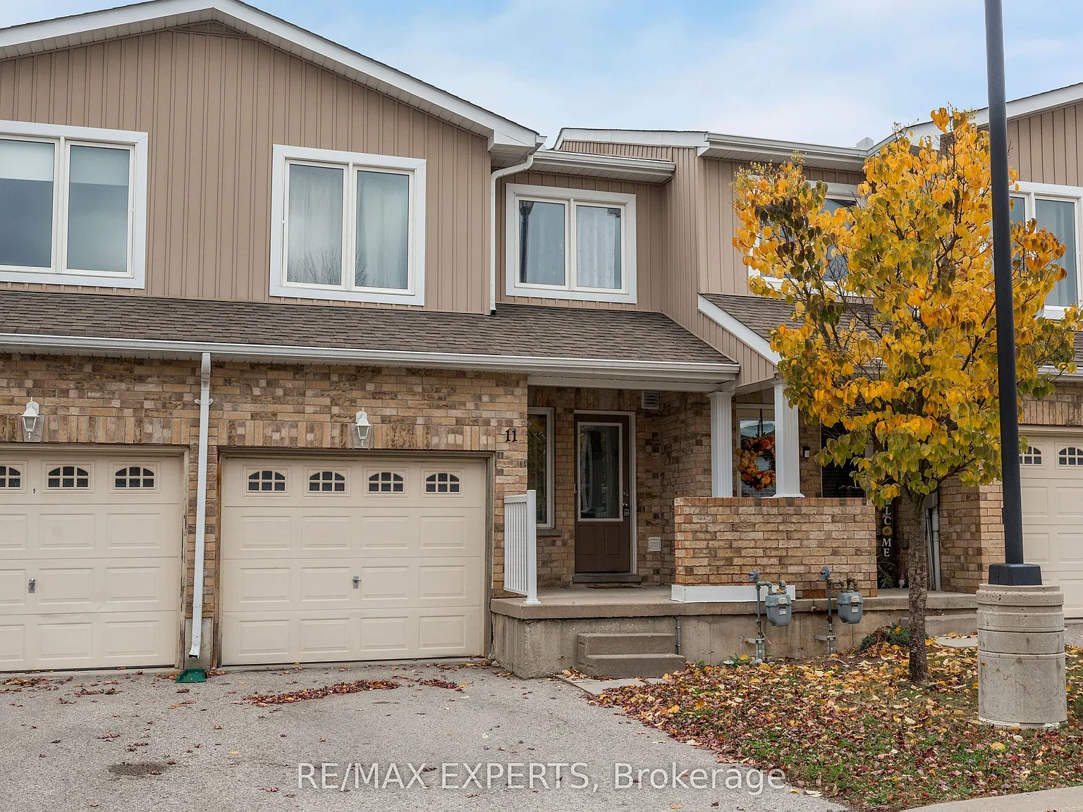 4 bed, $2,600 — Photo 2
