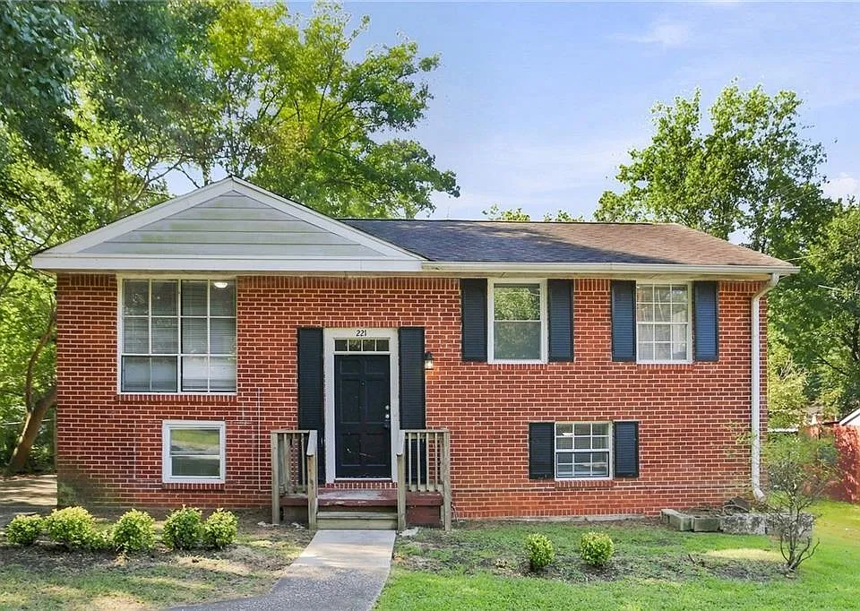221 Whipporwill Way