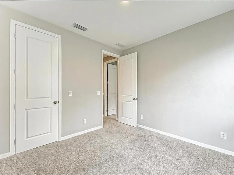5564 Summit Gln — Photo 24