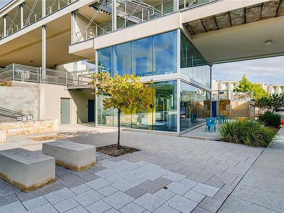 3rd image of 604 N Bluff Dr Unit 220