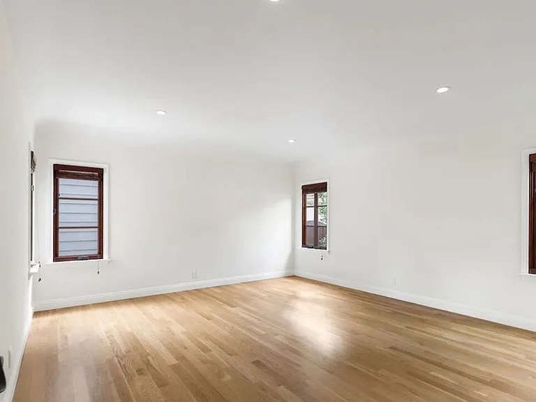 1018 S Stanley Ave — Photo 21