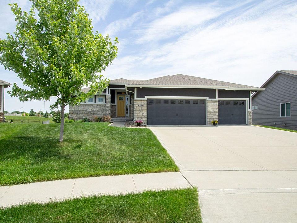 1st image of 8261 Mercato Ct