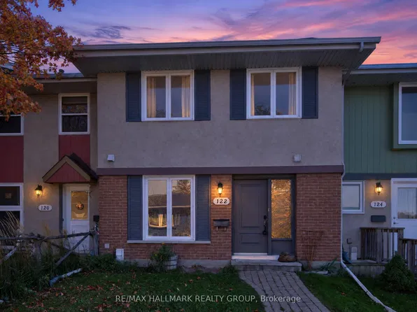 122 Costello Ave, Ottawa, ON K2H 7C5