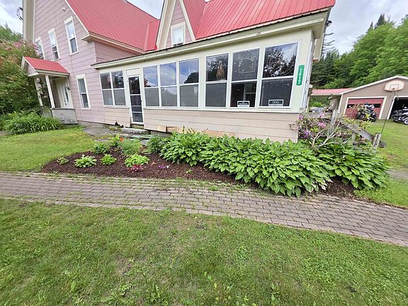 2nd image of 1417 Main Street
