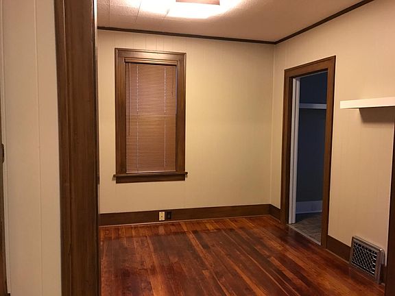 5th image of 134 E 21st St